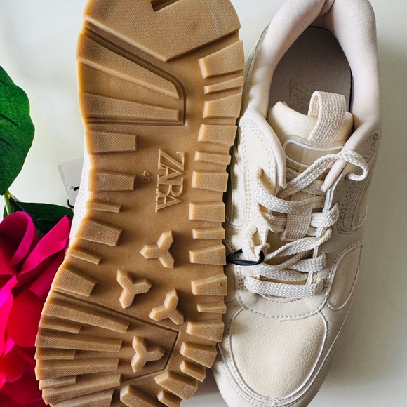 Zara beige color leather sneakers - Picture 3 of 4